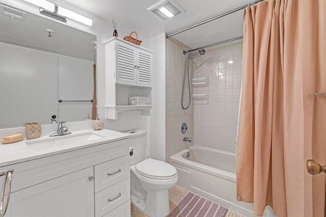 14575 Bonaire Boulevard 202, Delray Beach, FL 33446