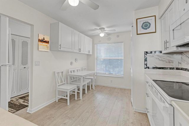 14575 Bonaire Boulevard 202, Delray Beach, FL 33446