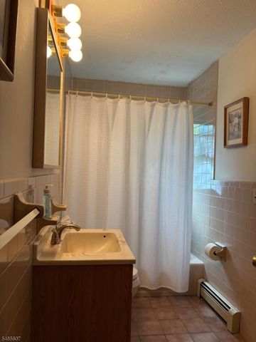 3 Sarno St, Woodbridge Twp., NJ 07067