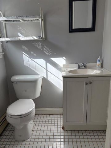 3 Sarno St, Woodbridge Twp., NJ 07067