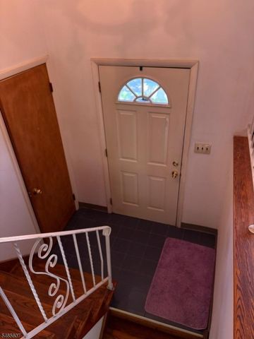 3 Sarno St, Woodbridge Twp., NJ 07067
