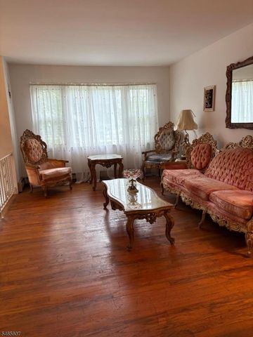 3 Sarno St, Woodbridge Twp., NJ 07067