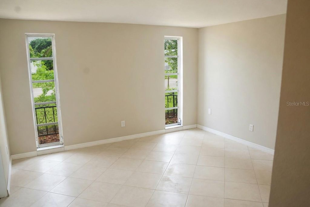 Image 12 of property listing at 6101 SEABREEZE DRIVE, Port Richey, FL 34668