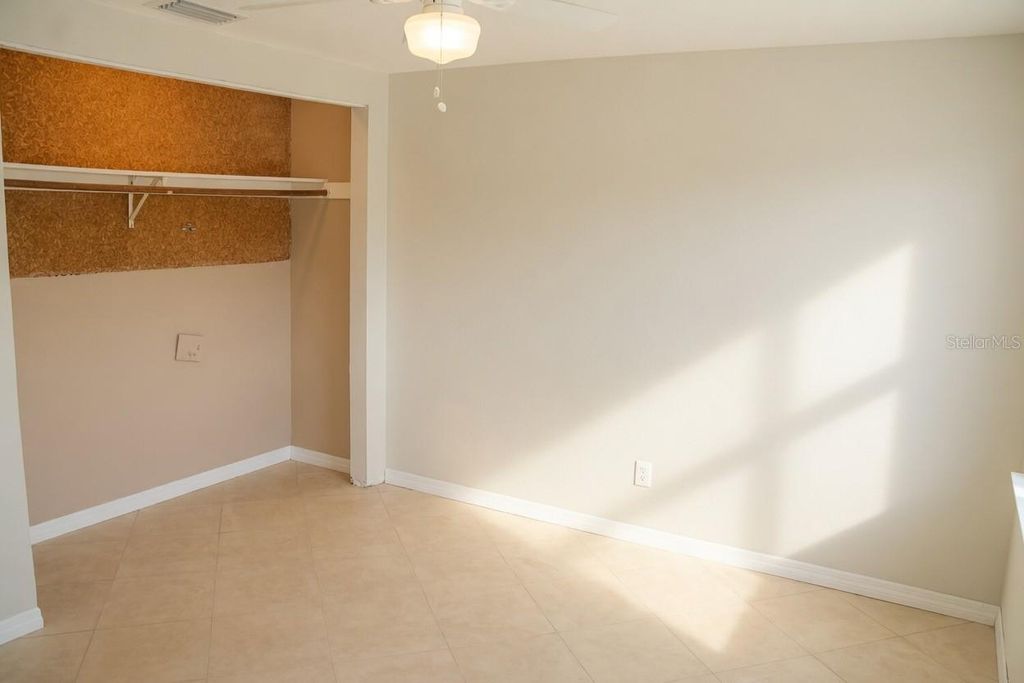 Image 16 of property listing at 6101 SEABREEZE DRIVE, Port Richey, FL 34668