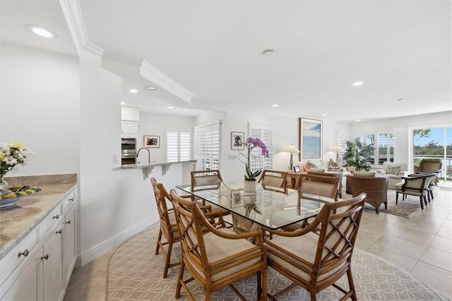 8825 W Orchid Island Circle 503, Vero Beach, FL 32963