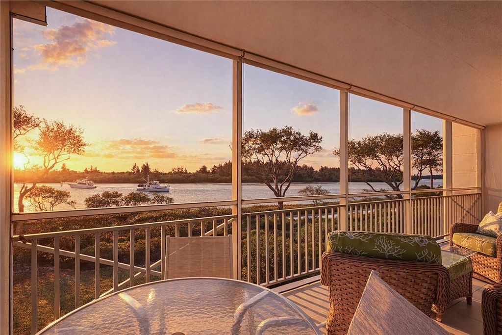 8825 W Orchid Island Circle 503, Vero Beach, FL 32963