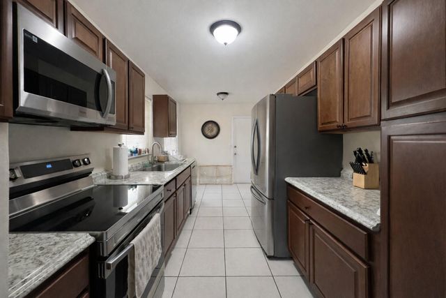 7203 Pine Manor Drive, Lake Worth, FL 33467