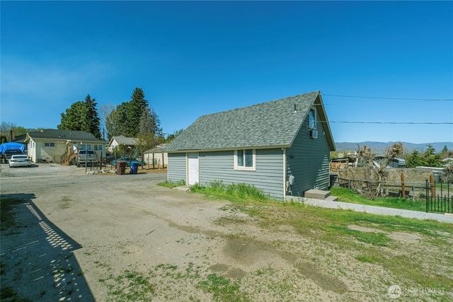 726 Methow Street, Wenatchee, WA 98801