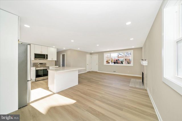 7103 LOCH RAVEN RD, Temple Hills, MD 20748