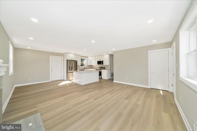 7103 LOCH RAVEN RD, Temple Hills, MD 20748