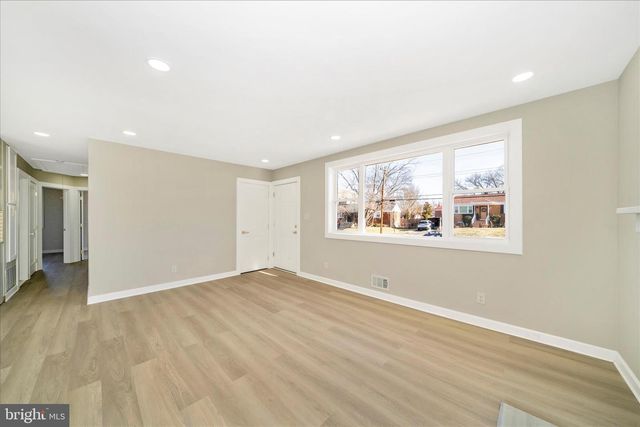 7103 LOCH RAVEN RD, Temple Hills, MD 20748