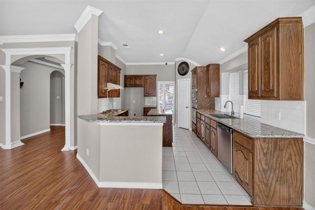 2848 Gillespie Lane, Grand Prairie, TX 75052