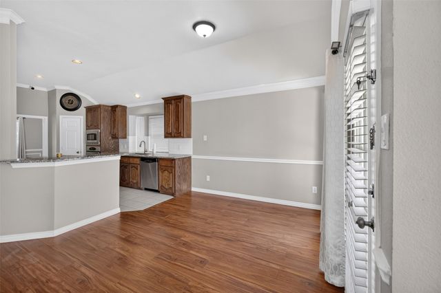 2848 Gillespie Lane, Grand Prairie, TX 75052