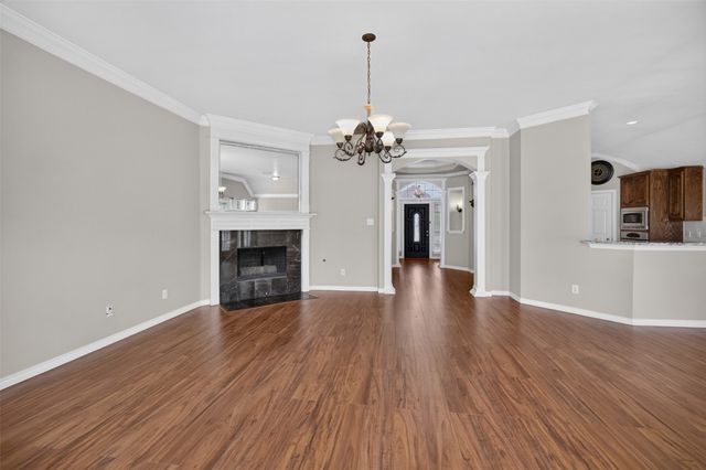 2848 Gillespie Lane, Grand Prairie, TX 75052
