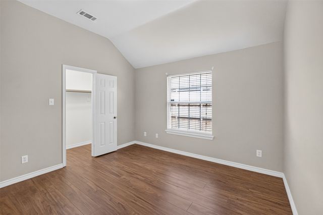 2848 Gillespie Lane, Grand Prairie, TX 75052