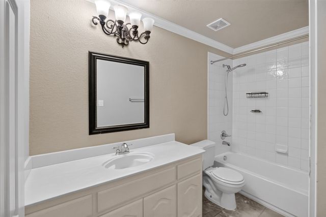 2848 Gillespie Lane, Grand Prairie, TX 75052