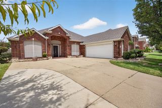 2848 Gillespie Lane, Grand Prairie, TX 75052