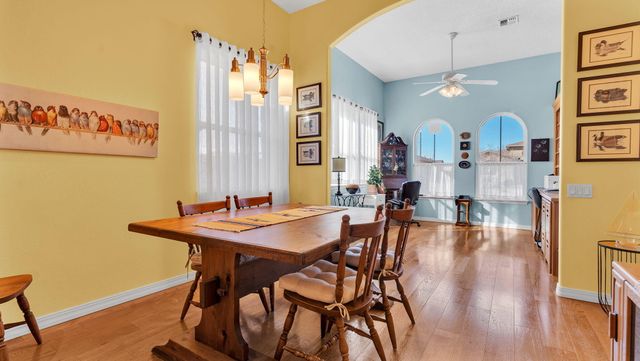 331 Rio Chama Circle SW, Los Lunas, NM 87031