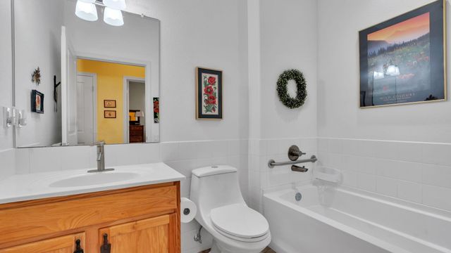 331 Rio Chama Circle SW, Los Lunas, NM 87031