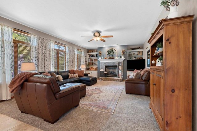 764 SADDLEBROOK COURT, Neenah, WI 54956