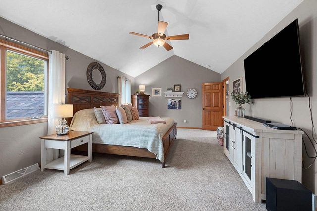 764 SADDLEBROOK COURT, Neenah, WI 54956