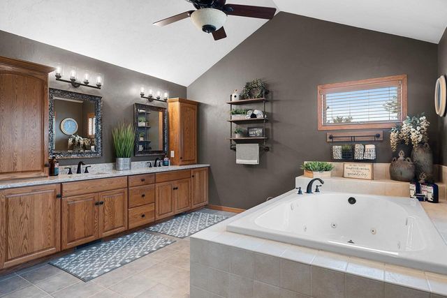 764 SADDLEBROOK COURT, Neenah, WI 54956