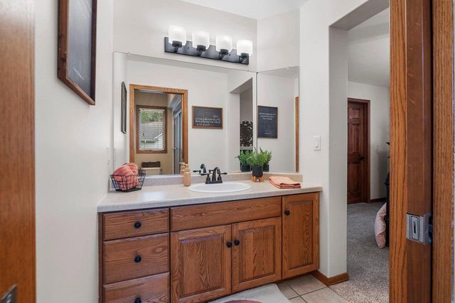 764 SADDLEBROOK COURT, Neenah, WI 54956