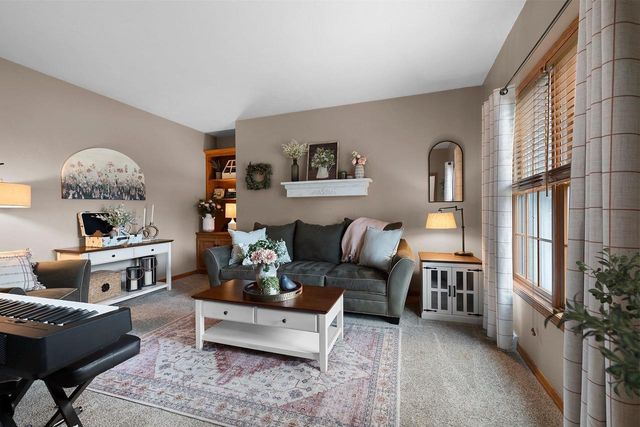 764 SADDLEBROOK COURT, Neenah, WI 54956