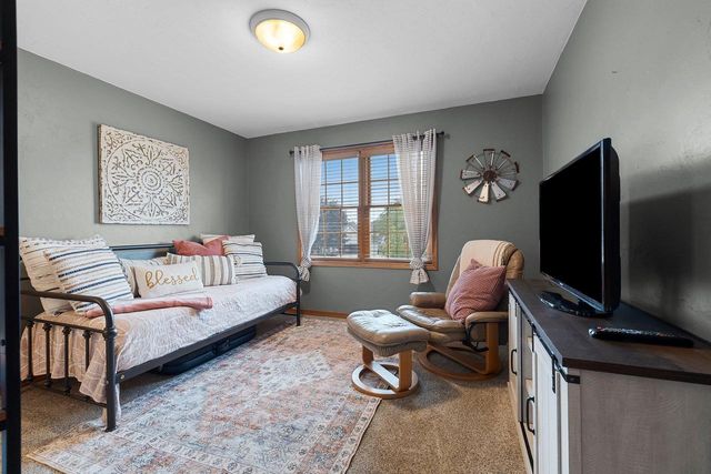 764 SADDLEBROOK COURT, Neenah, WI 54956