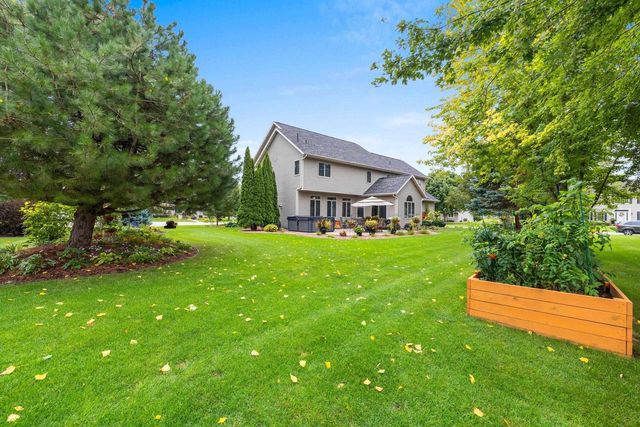 764 SADDLEBROOK COURT, Neenah, WI 54956
