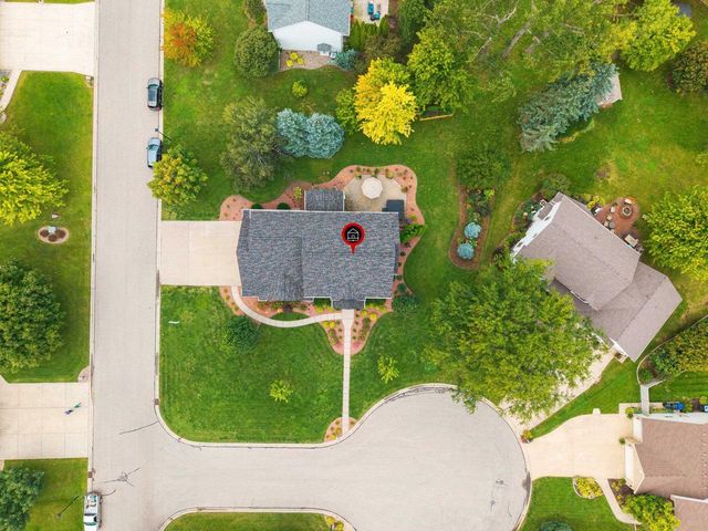 764 SADDLEBROOK COURT, Neenah, WI 54956