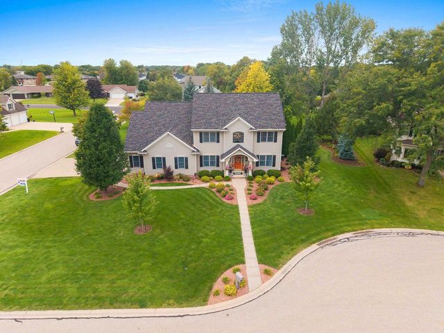 764 SADDLEBROOK COURT, Neenah, WI 54956