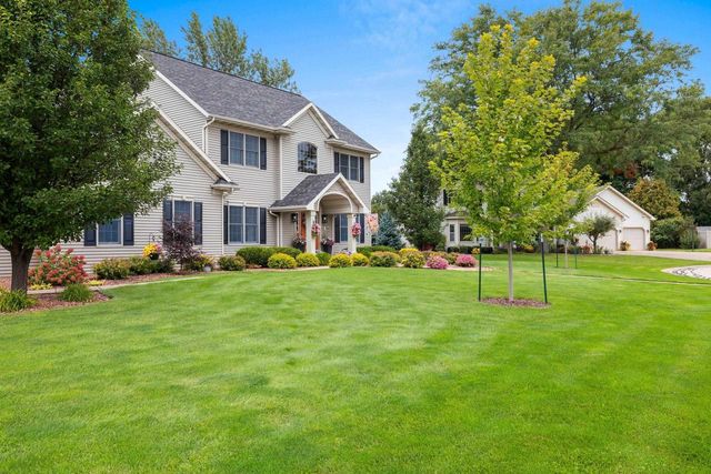 764 SADDLEBROOK COURT, Neenah, WI 54956