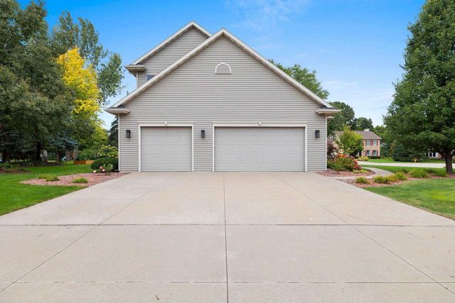 764 SADDLEBROOK COURT, Neenah, WI 54956