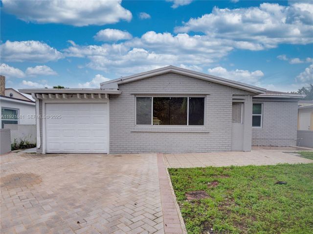 2703 Adams Street, Hollywood, FL 33020