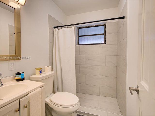 2703 Adams Street, Hollywood, FL 33020
