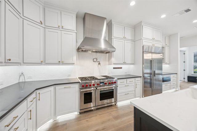 466 Dancing Water Drive, Frisco, TX 75036