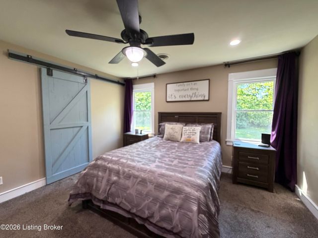 2812 Oakwood Dr, Bardstown, KY 40004