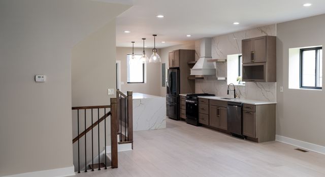 3530 W Van Buren Street, Chicago, IL 60624