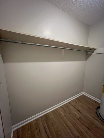 110 Medical Ct Apt 7, Clarksville, TN 37043