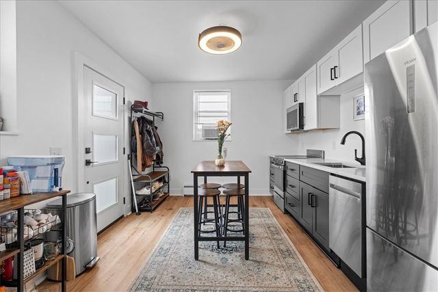4731 Butler St, Lawrenceville, PA 15201