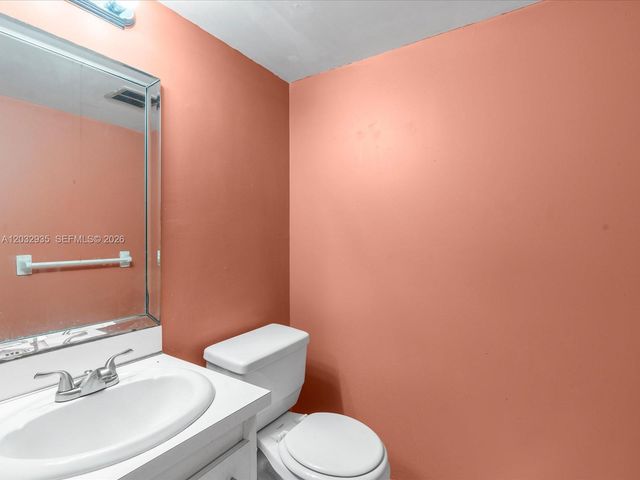 4172 Inverrary Dr 306, Lauderhill, FL 33319