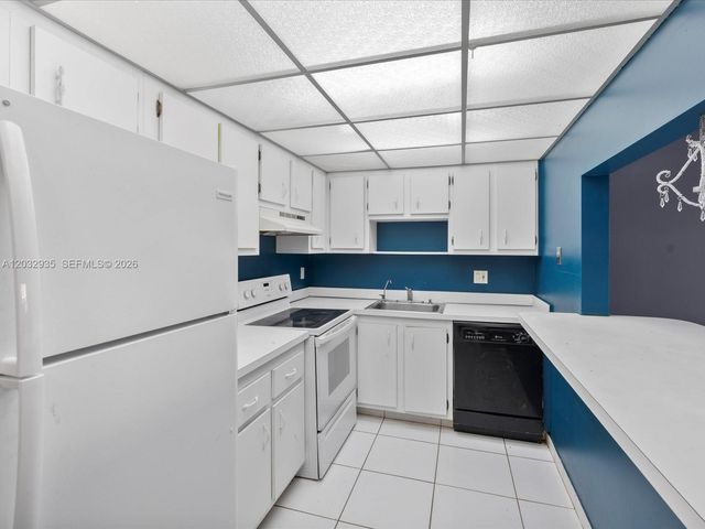 4172 Inverrary Dr 306, Lauderhill, FL 33319