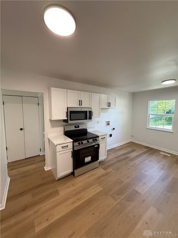 3540 Teaberry Drive, Riverside, OH 45424