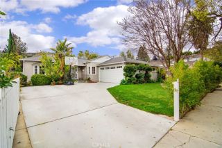 5352 Geyser Avenue, Tarzana, CA 91356