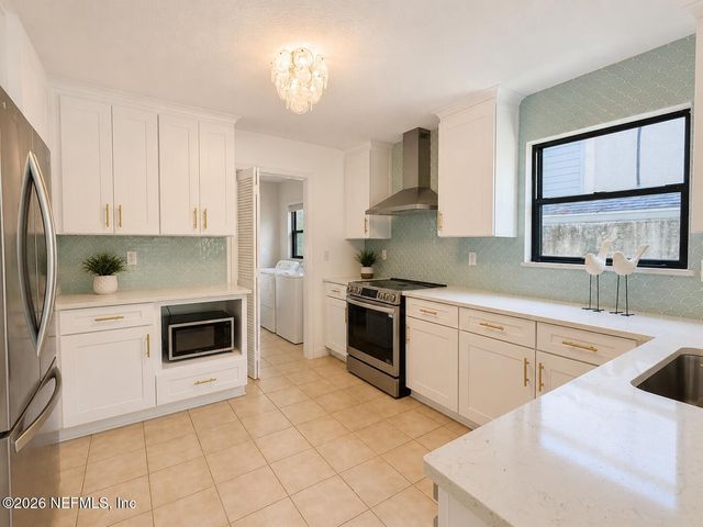 1746 OCEAN GROVE Drive, Atlantic Beach, FL 32233