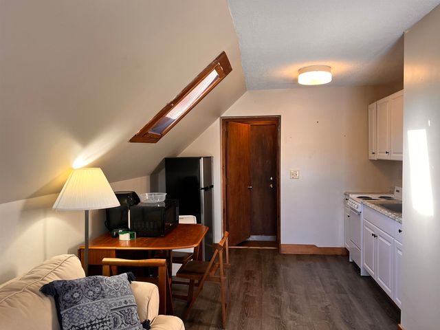 7868 Pomfret Road, Pomfret, VT 05053
