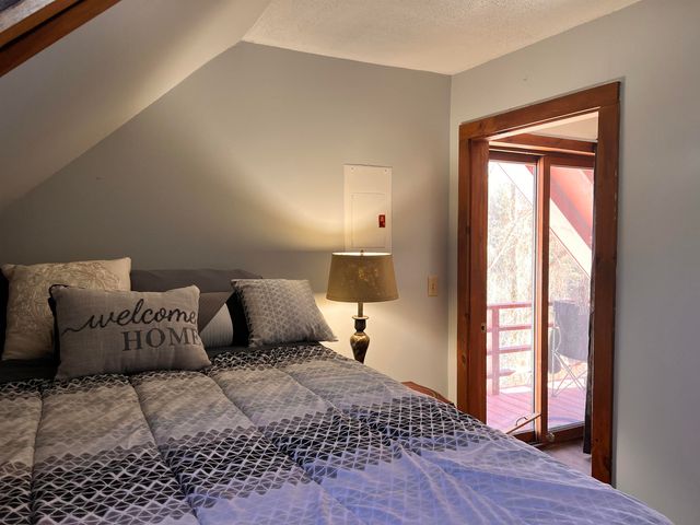 7868 Pomfret Road, Pomfret, VT 05053