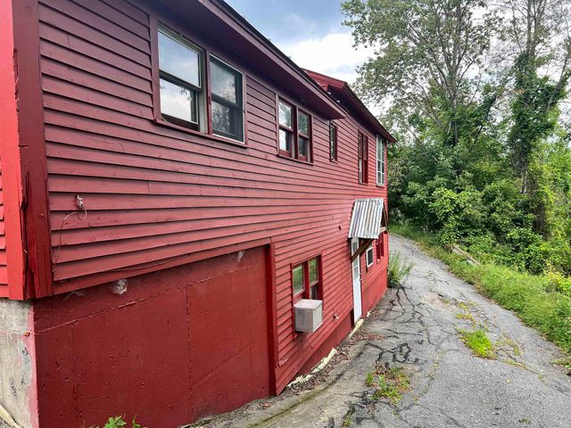 7868 Pomfret Road, Pomfret, VT 05053