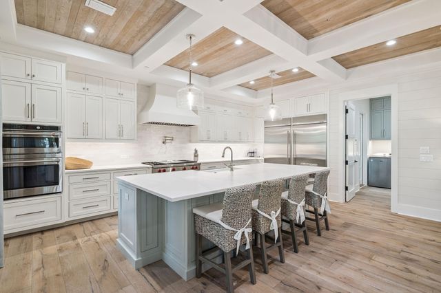 101 Carillon Avenue, Panama City Beach, FL 32413